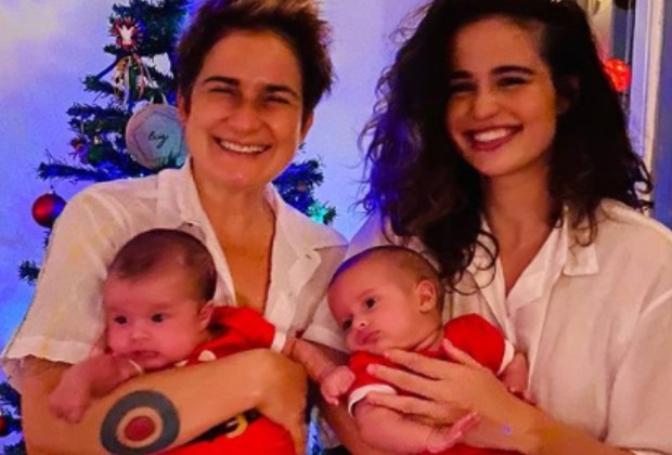 Nanda Costa relembra tensão com nascimento das gêmeas: “Tive medo de perder”