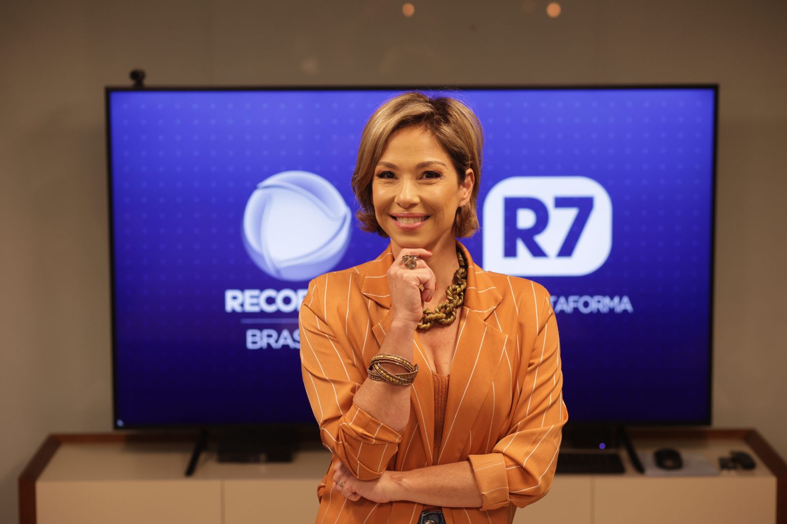 Ex-fenômeno no SBT, Neila Medeiros acerta o seu futuro na TV