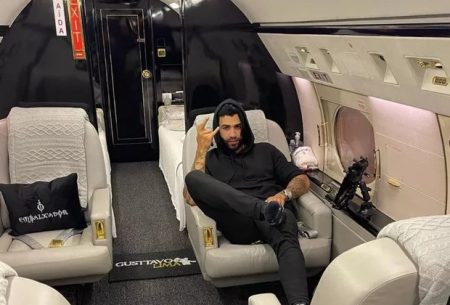 Gusttavo Lima compra jato avaliado em R$ 250 milhões