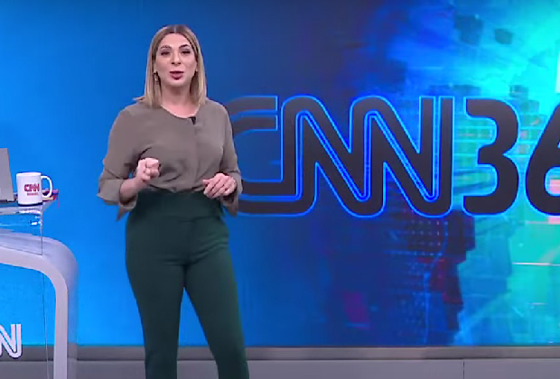 Âncora da CNN Brasil é surpreendida com mosquito em estúdio e toma atitude