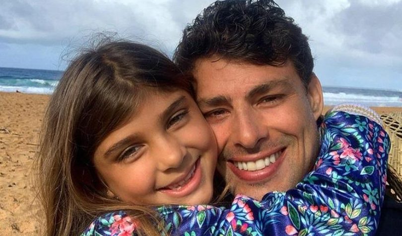 Cauã Reymond faz revelação sobre a filha seguir a carreira dos pais