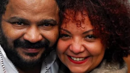 Esposa de Arlindo Cruz faz desabafo emocionante sobre estado de saúde do cantor