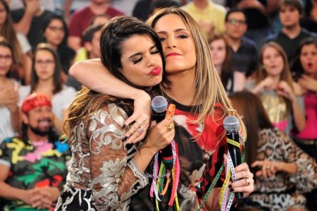 Vocalista do Babado Novo revela motivo de Claudia Leitte recusar participação da gravação do DVD