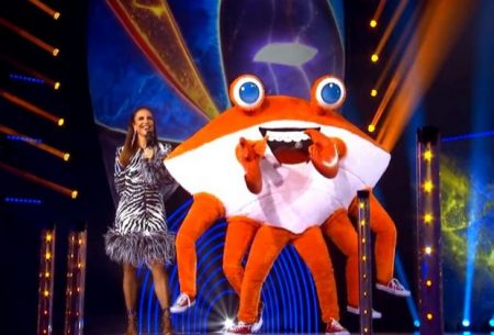 The Masked Singer revela identidade do Caranguejo e Tatá Werneck fica aos prantos