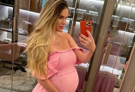 Bárbara Evans relata pesadelos com o parto: “Pensando várias coisas”