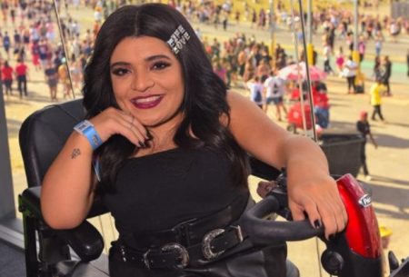 Famosa no TikTok, Pequena Lo desabafa sobre falta de acessibilidade no Lollapalooza: “Deixou a desejar”