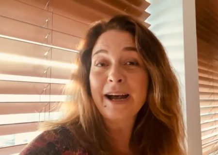 Cláudia Abreu se pronuncia após possível participação no The Masked Singer Brasil