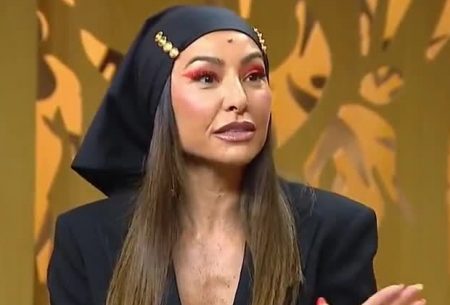 Sabrina Sato desabafa sobre rótulos que já recebeu: “Japa, burra e esquisita”