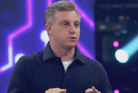 BBB 2022: Luciano Huck, Fátima Bernardes e Renato Góes zombam de “apagões” de Scooby