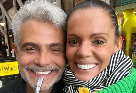 Esposa de Tarcísio Filho desabafa sobre casamento à distância