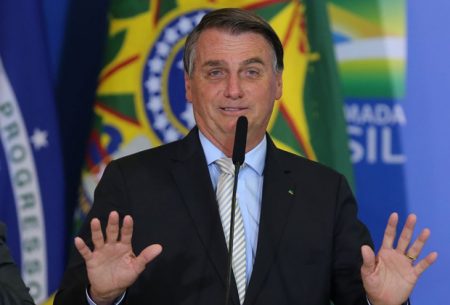 Bolsonaro volta a rebater Leonardo DiCaprio e manda ator se calar