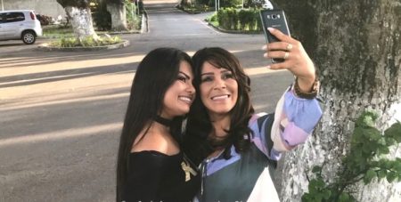 Após a morte de Paulinha Abelha, Silvânia Aquino dá informações sobre bastidores da banda
