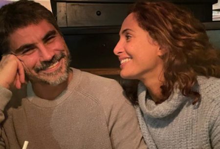 Camila Pitanga celebra um ano de namoro com declaração apaixonada na web