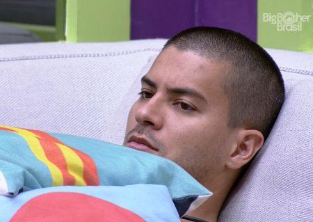 BBB 2022: Arthur Aguiar reflete e implora para ser amigo de sister após eliminação