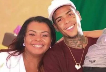 Mãe de MC Kevin detona clipe no túmulo do cantor e dispara: “Desrespeito”