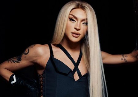 Pabllo Vittar se emociona por causa de show no Coachella: “Nunca imaginei”