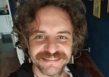 Leandro Ramos é escalado para nova série de humor da Globo