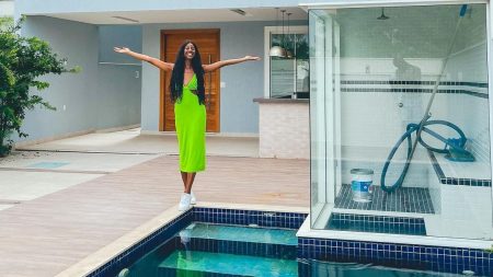 Camilla de Lucas celebra conquista de mansão: “Sempre sonhei”