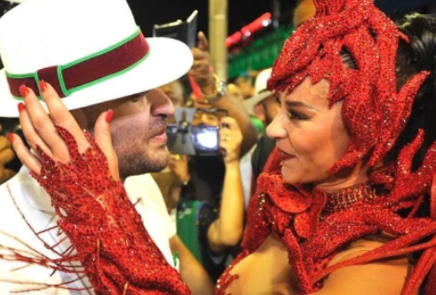 Paolla Oliveira revela o que Diogo Nogueira achou de sua pouca roupa em desfile