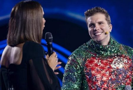 Ivete Sangalo surpreende Thiago Fragoso com convite inesperado no The Masked Singer