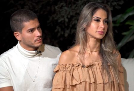 Repórter da Globo surpreende, confronta Maíra Cardi e lembra denúncias contra Arthur
