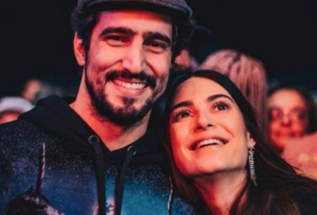 Renato Góes e Thaila Ayala revelam celebração de cinco meses do filho; veja