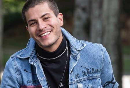 Após cancelamento, Globo toma decisão sobre documentário de Arthur Aguiar