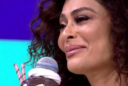 Juliana Paes vai às lágrimas com participante no Caldeirão