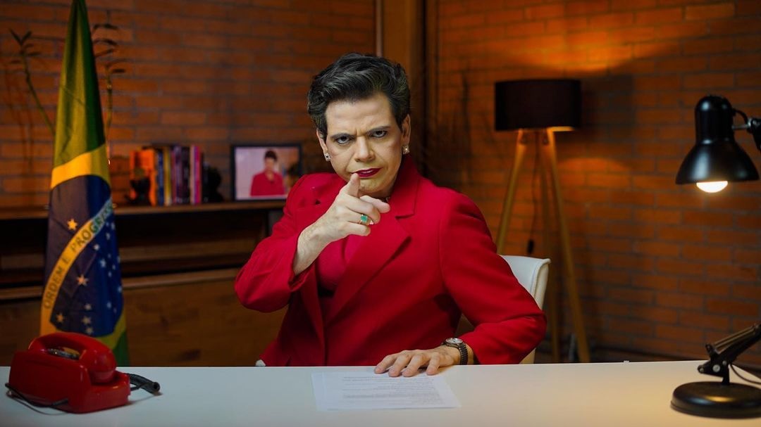 Intérprete de Dilma, Gustavo Mendes vai se candidatar após pedido de Lula