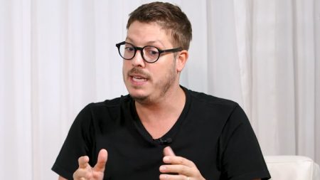 Fábio Porchat analisa os “limites do humor” e aponta perseguição política