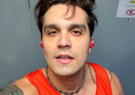 Luan Santana é o único sertanejo com duas músicas no Top 10 do Spotify