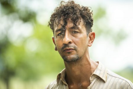 Irandhir Santos festeja volta ao remake de Pantanal e surpreende com confissão