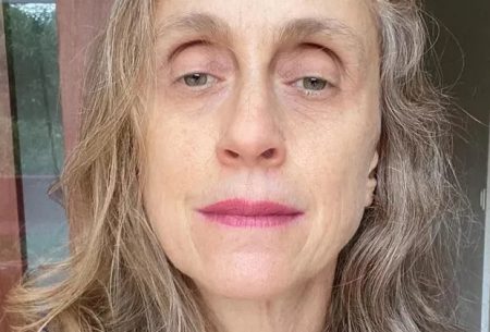 Betty Gofman solta o verbo e desabafa sobre críticas e aceitação
