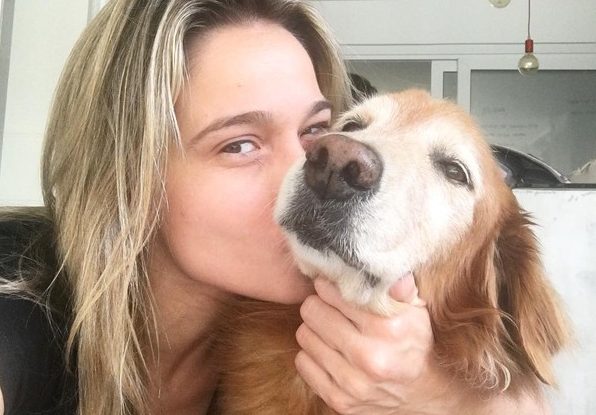 Fernanda Gentil fala sobre cão com deficiência e abre o coração