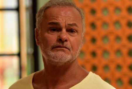 Kadu Moliterno desabafa sobre falta de trabalho e preconceito contra filho gay