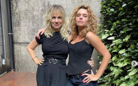 Karine Teles agradece carinho após despedida de Pantanal