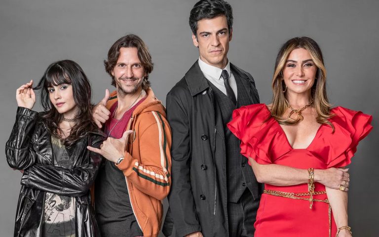Valentina Herszage, Vladimir Brichta, Mateus Solano e Giovanna Antonelli em Quanto Mais Vida, Melhor