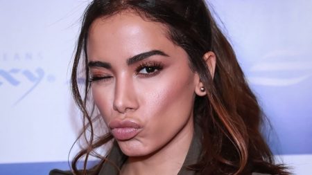 Anitta ironiza de forma surpreendente polêmica com Zé Neto e sertanejos