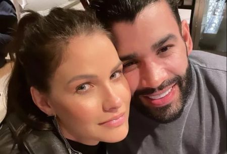 Andressa Suita e Gusttavo Lima fazem tatuagens juntos; confira