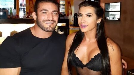 Ex-BBB Priscila Pires surpreende e anuncia gravidez de gêmeas