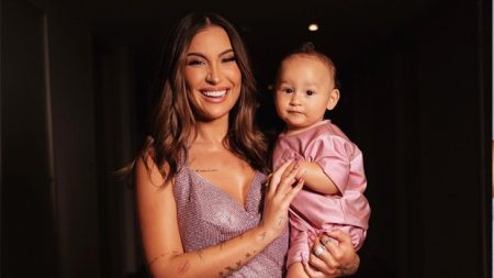 Bianca Andrade recorda parto e celebra 1 ano de vida do filho