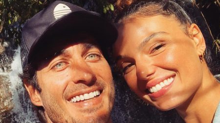 Ex-marido de Isis Valverde intriga com desabafo profundo e atriz reage