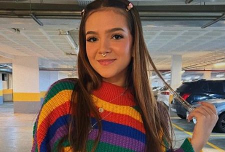 Famoso surpreende e rebate Mel Maia após ser eleito com o “pior beijo”