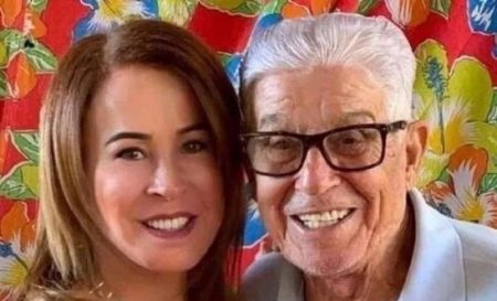 Zilu Godoi lamenta morte do pai para Covid e desabafa: “Dói e corrói”