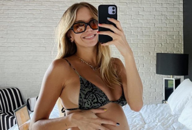 Isabella Scherer impressiona com barrigão de gêmeos: “Nem 7 meses”