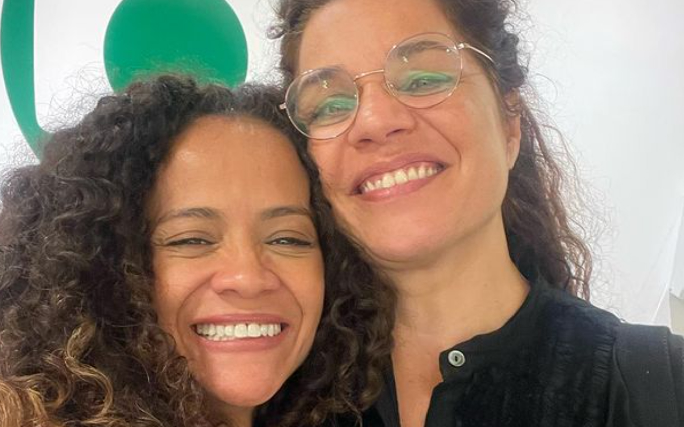 Aline Borges elogia trabalho com Isabel Teixeira em Pantanal