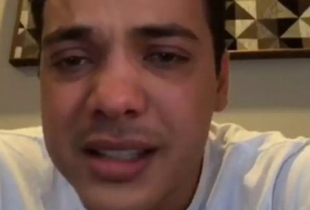 Wesley Safadão apresenta dormência nas pernas e cancela outros shows
