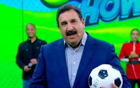 Ratinho vence a Globo de ponta a ponta e alcança feito inédito desde a sua estreia no SBT