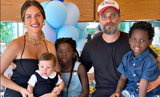 Giovanna Ewbank e Bruno Gagliasso fazem festão para o filho e famosos marcam presença