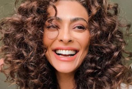 Juliana Paes exibe corpaço de tirar o fôlego ao posar de biquíni na Bahia